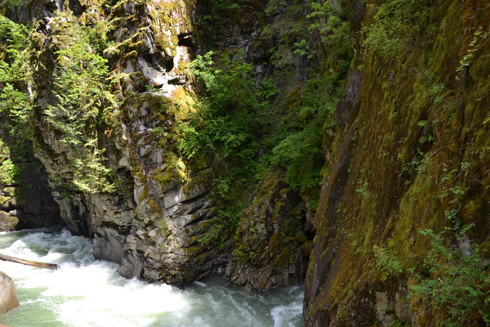 KANADA KOLUMBIA BRYTYJSKA Othello Tunnels i Coquihalla Canyon