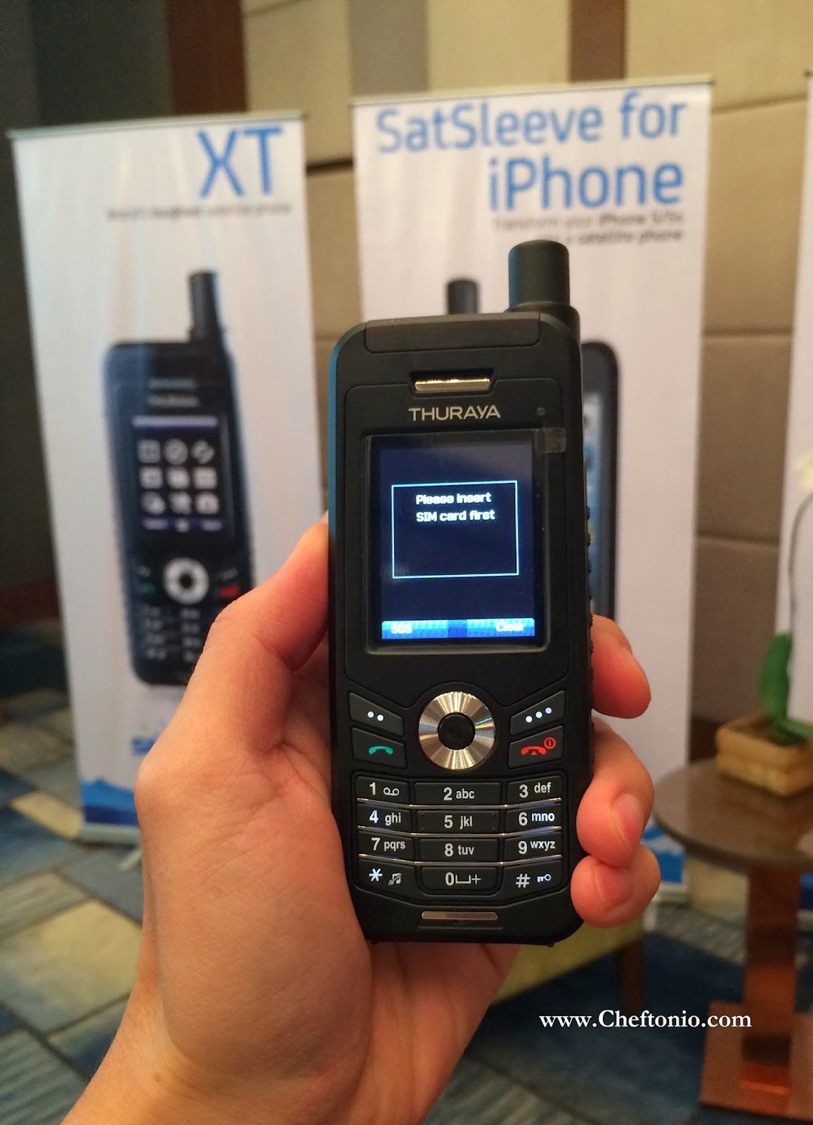 SmartSat Devices SatSleeve for iPhone, Android and XT Satellite Phone Cheftonio