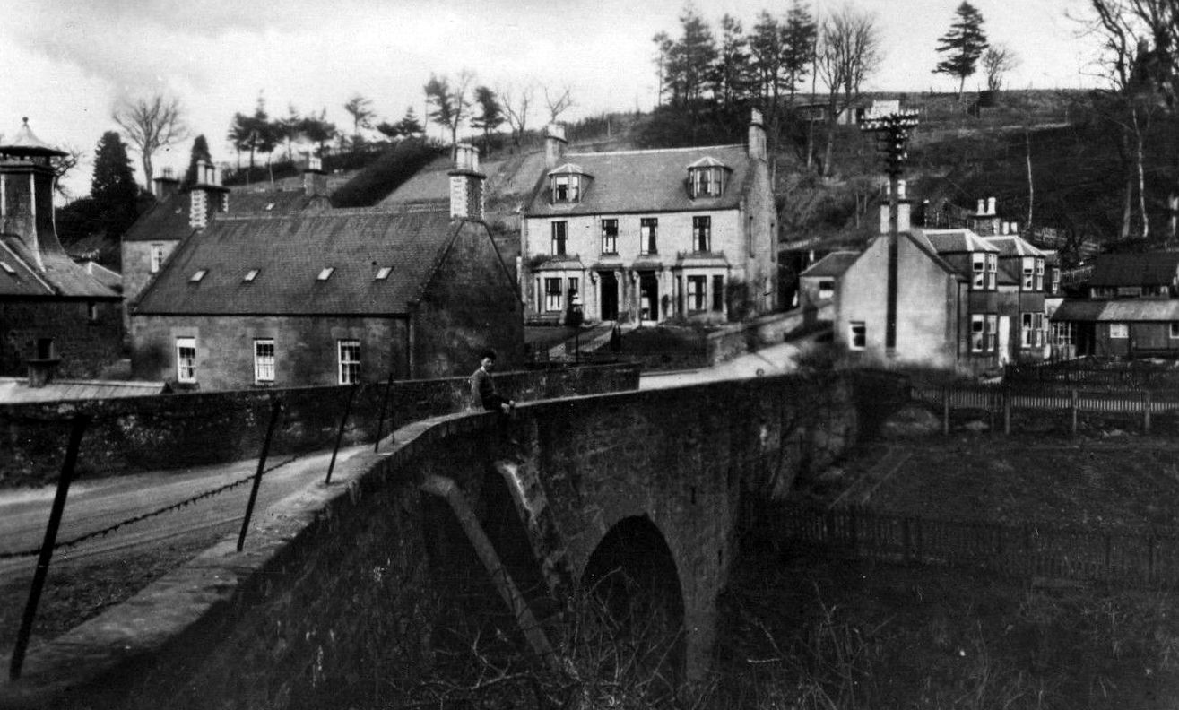 Tour Scotland Photographs Old Photograph Bridgend Auchenblae Scotland