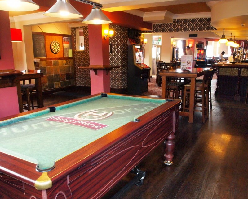 Shove it, Chuck it, Toss it... Oadby Owl, Oadby, Leicestershire