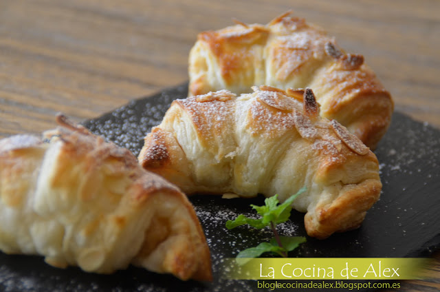 Croissants De Crema De Almendras
