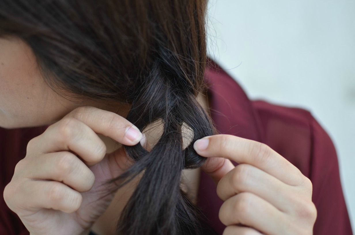 Four Easy 2Minute Heatless Travel Hairstyles GingerSnaps