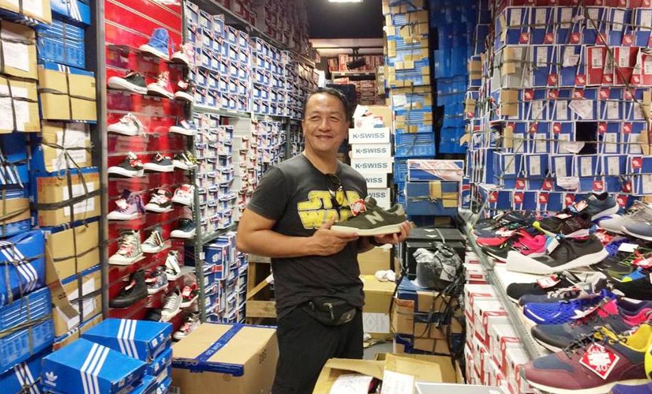 THE SPORTSWAREHOUSE ALL TIME SALE IN LIIP BINAN
