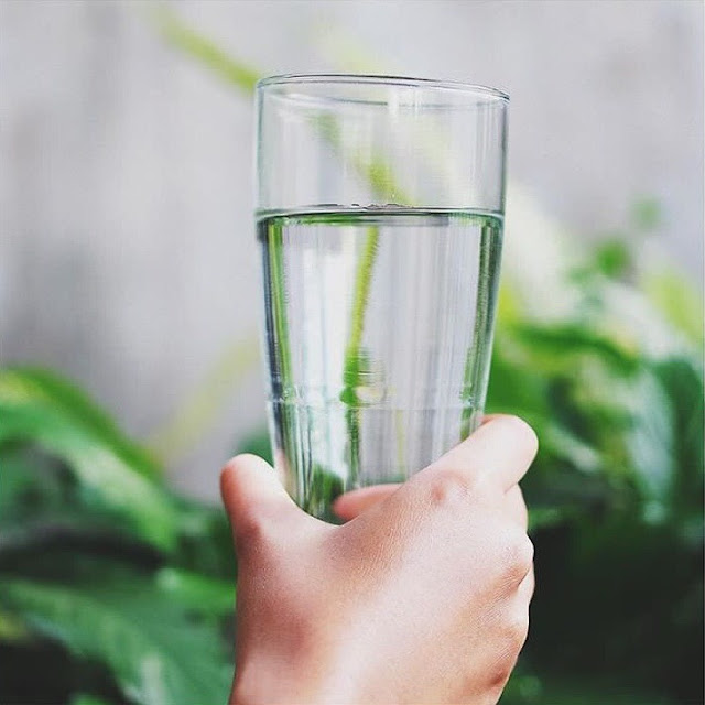 jenis dan manfaat air minum dalam kemasan untuk pemenuhan hidrasi sehat