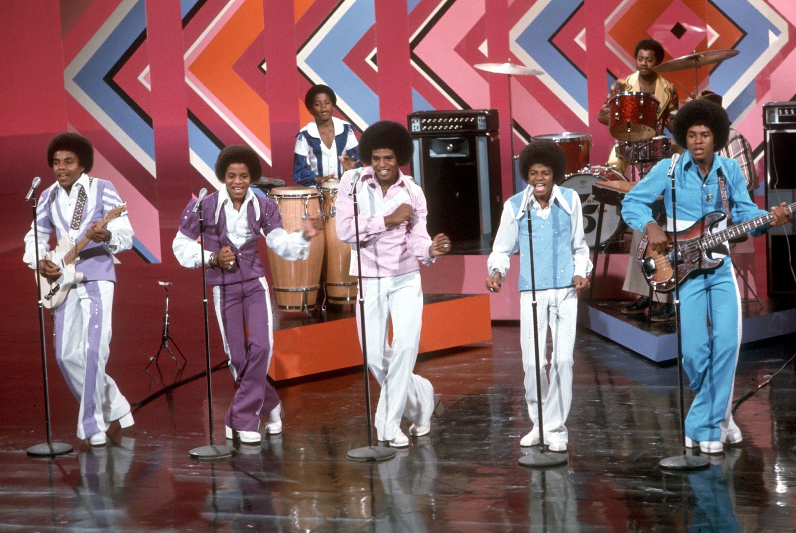 Michael Jackson & Jackson 5 Performing on Soul Train 1973