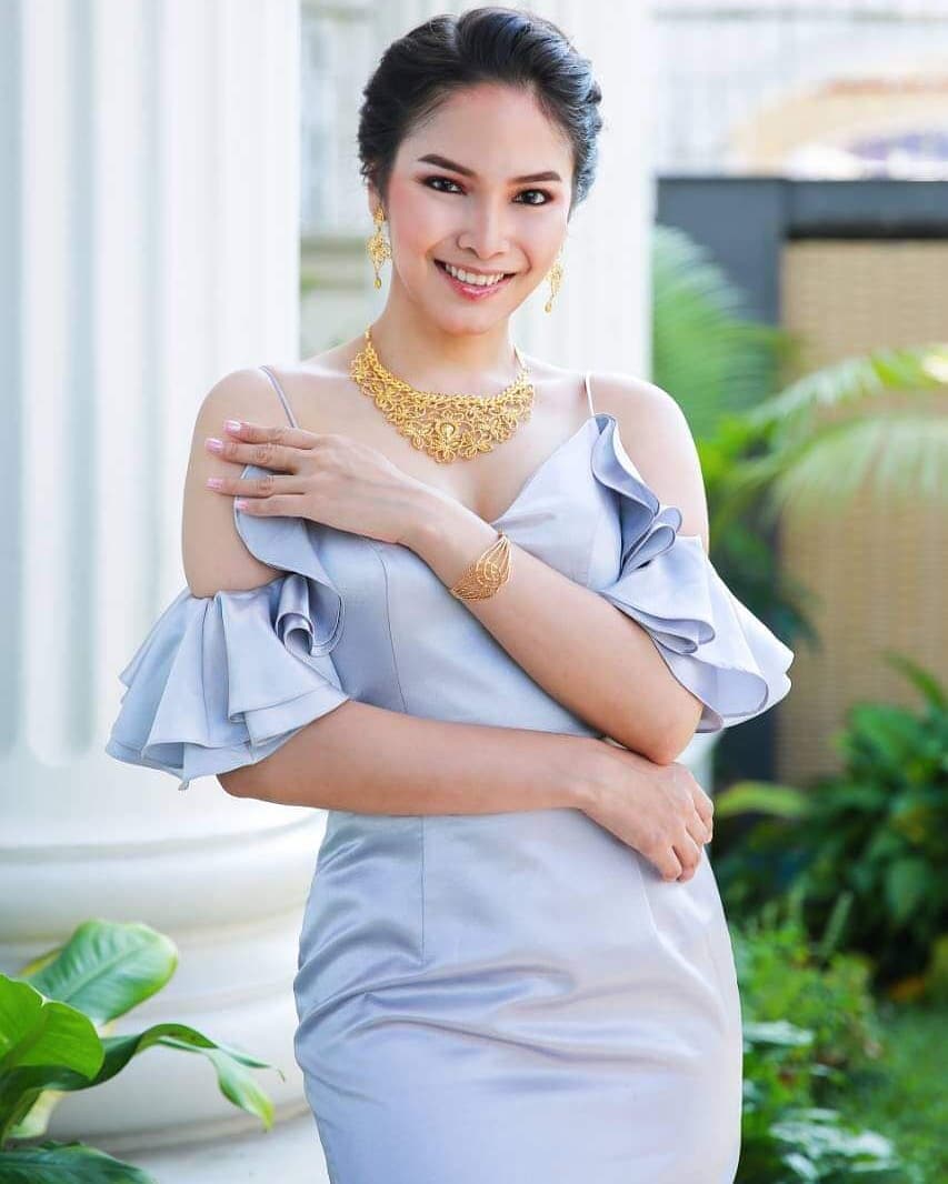 Emerald Nyein | Myanmar Model Girl