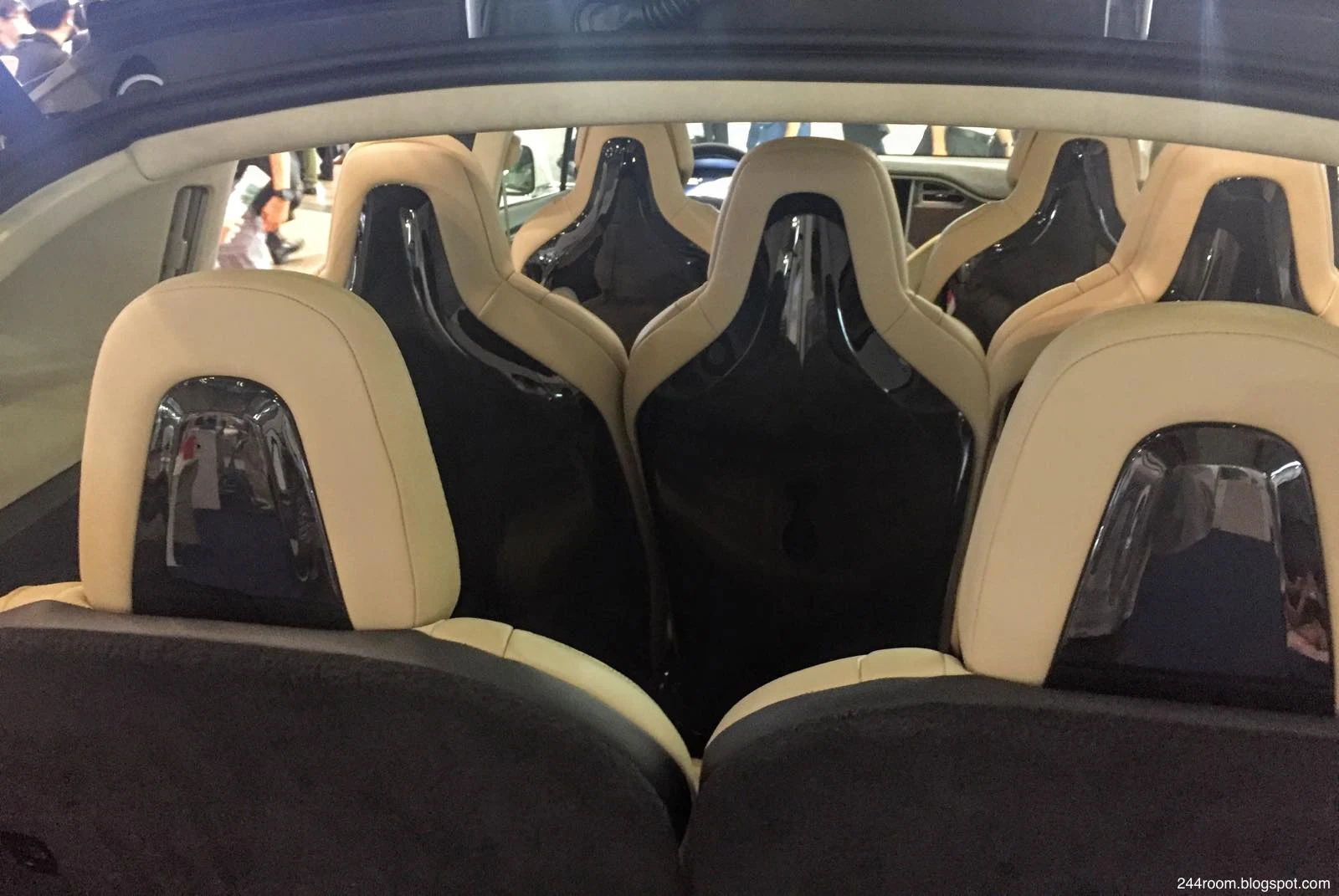 テスラモデルX座席 TESLA-ModelX-seat2