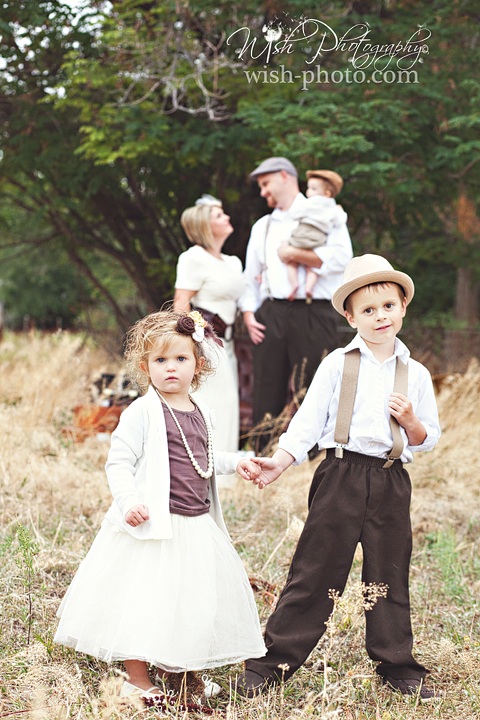 Wish Photography: A little peek at a Vintage Family Shoot.