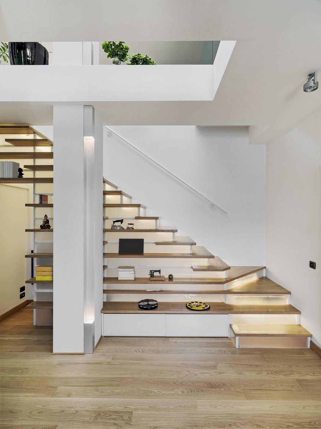 40++ Perfect Staircase Arrangement Inspiration 40++ Perfect Staircase Arrangement Inspiration