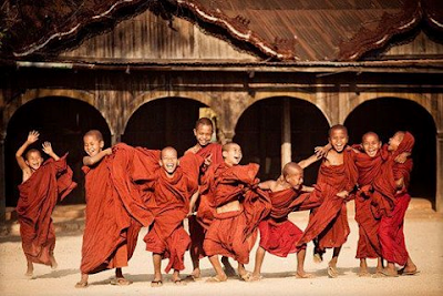 Resultado de imagen de niño tibetano jugando
