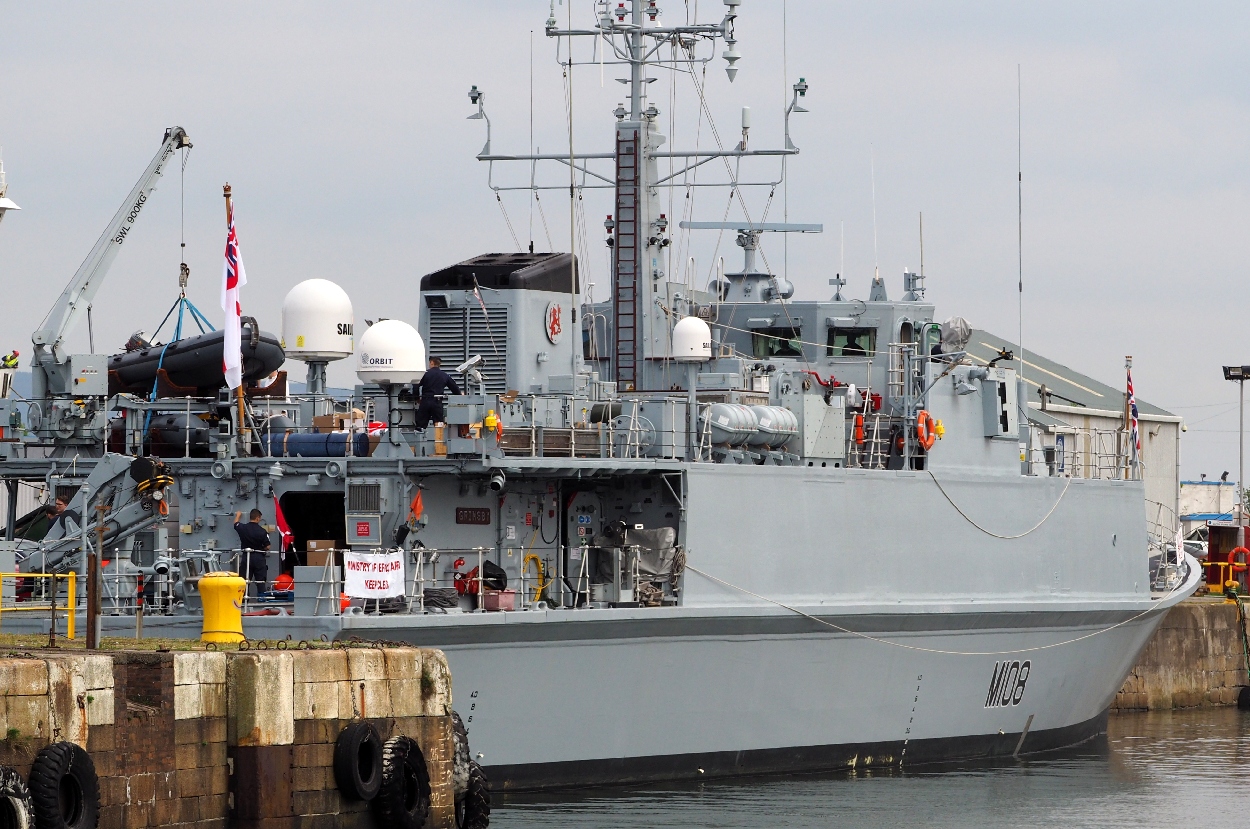 River Clyde Photography HMS Grimsby M108