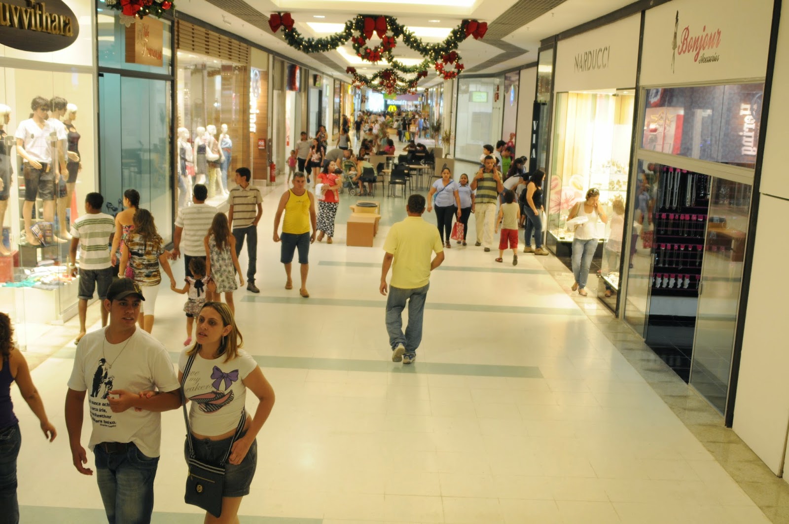 SHOPPING HORTOLÂNDIA MONTA PLANTÃO DE DÚVIDAS DO INSS PARA O PÚBLICO