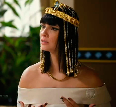 Nefertari (Camila Rodrigues) enfeite de cabelo, novela os dez mandamentos record
