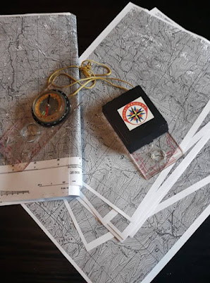 Gradac u Fruškog gori - mesto gde su postradali prvi hrišćanski mučenici Topografska mapa i kompas