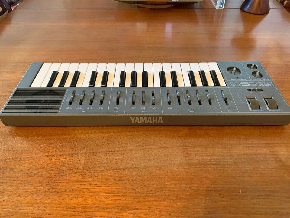 MATRIXSYNTH YAMAHA CS01 BATTERYPOWERED ANALOG SYNTHESIZER