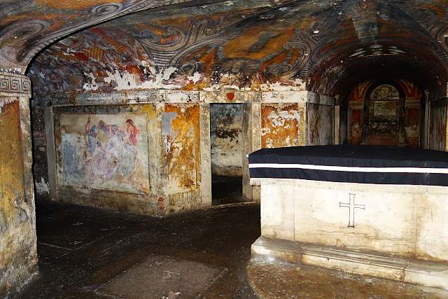 Sestupte do utajeného strašidelného benátského podzemí, kostel San Semeone Piccolo, katakomby, Benátky, kam v Benátkách, Benátské záhady, co vidět v Benátkách