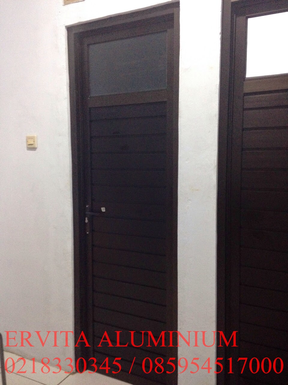 26 Foto Pintu Kamar Mandi Aluminium Baru