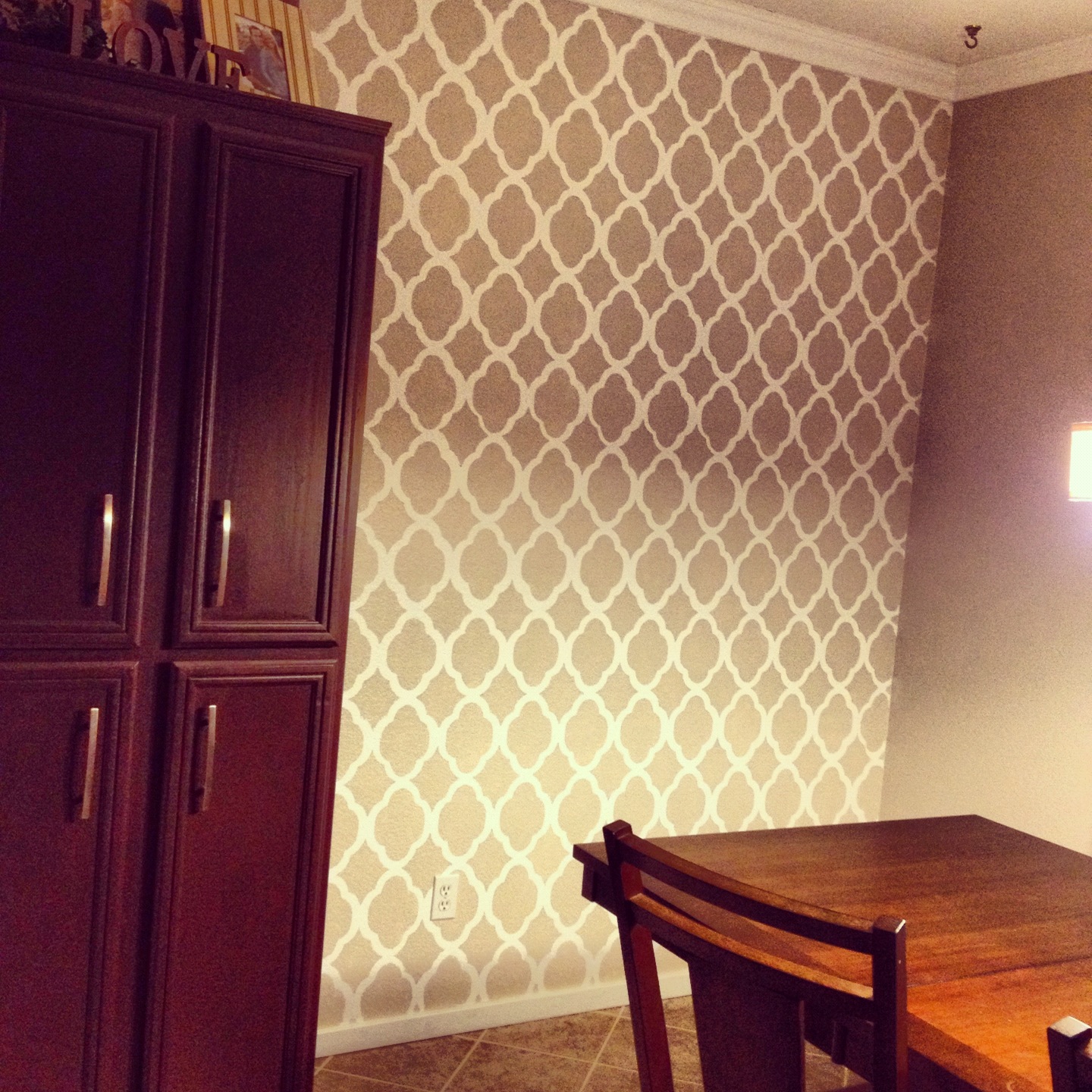 Hydrangea Love Dinning Room Wall Stencil