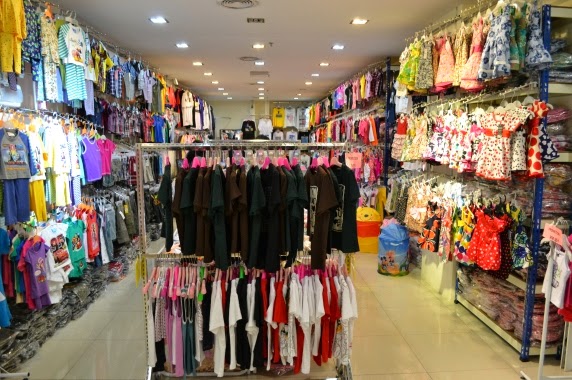 Kenapa Perlu Memborong Baju  di  Kenanga  Wholesale  Kerja 