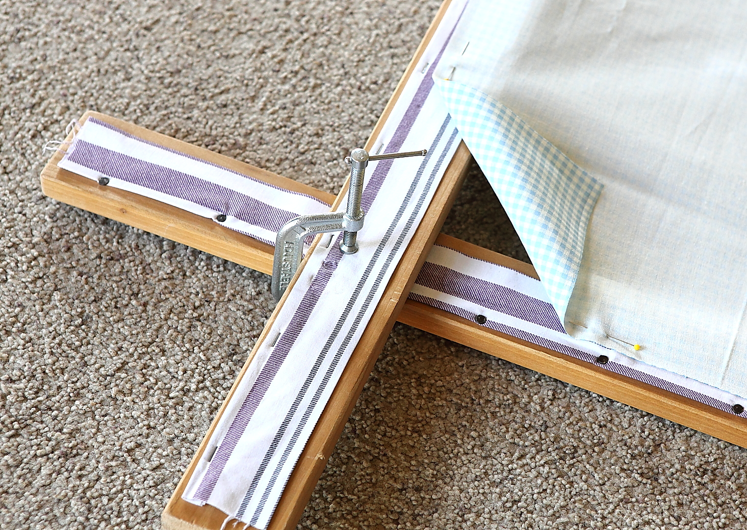 Sweet Petal Stitchery Attaching the Quilt to the Frame