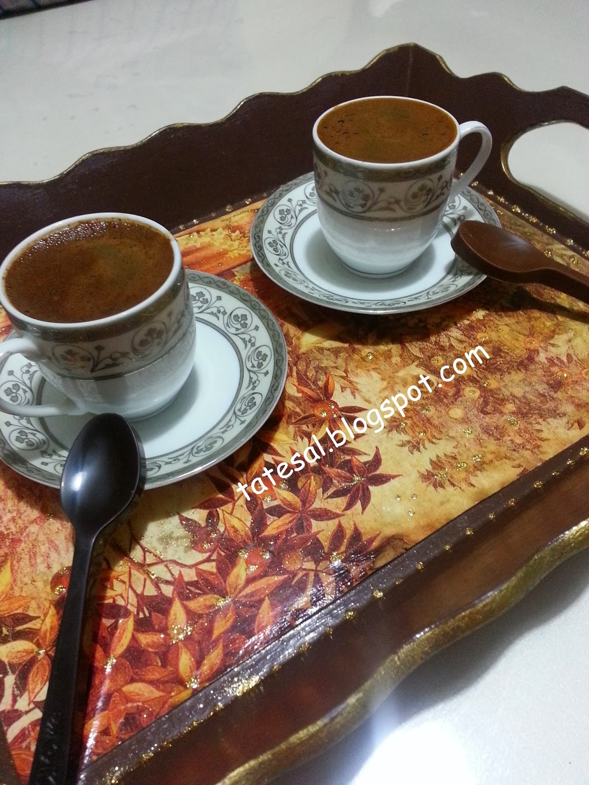 TATESALİÇİMDEKİLER GÖNÜL NE KAHVE İSTER NE KAHVEHANE