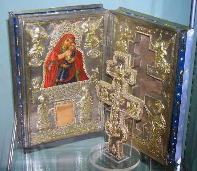 Φωτογραφίες από τους συλημένους κειμηλιακούς θησαυρούς της Ιεράς Μονής Εικοσιφοινίσσης Παγγαίου http://leipsanothiki.blogspot.be/
