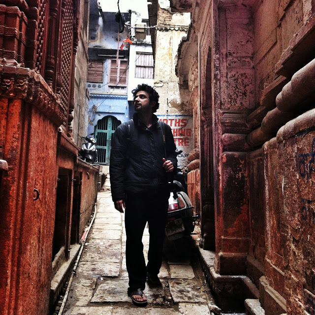 siddhartha joshi travel blogger varanasi streets street photography