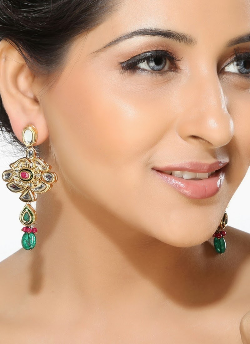 Pakistani Fashion,Indian Fashion,International Fashion,Gossips,Beauty