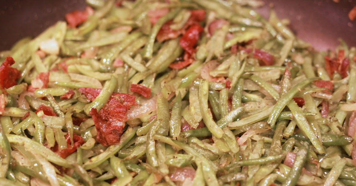 My culinary adventures: Green beans with caramelized onions and bacon
