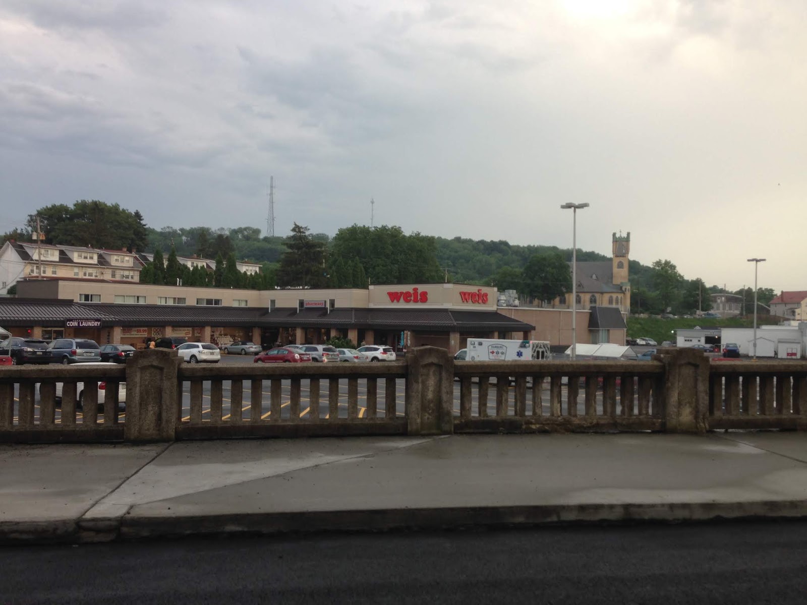 Weis Markets - Perkasie, PA - Ames Construction