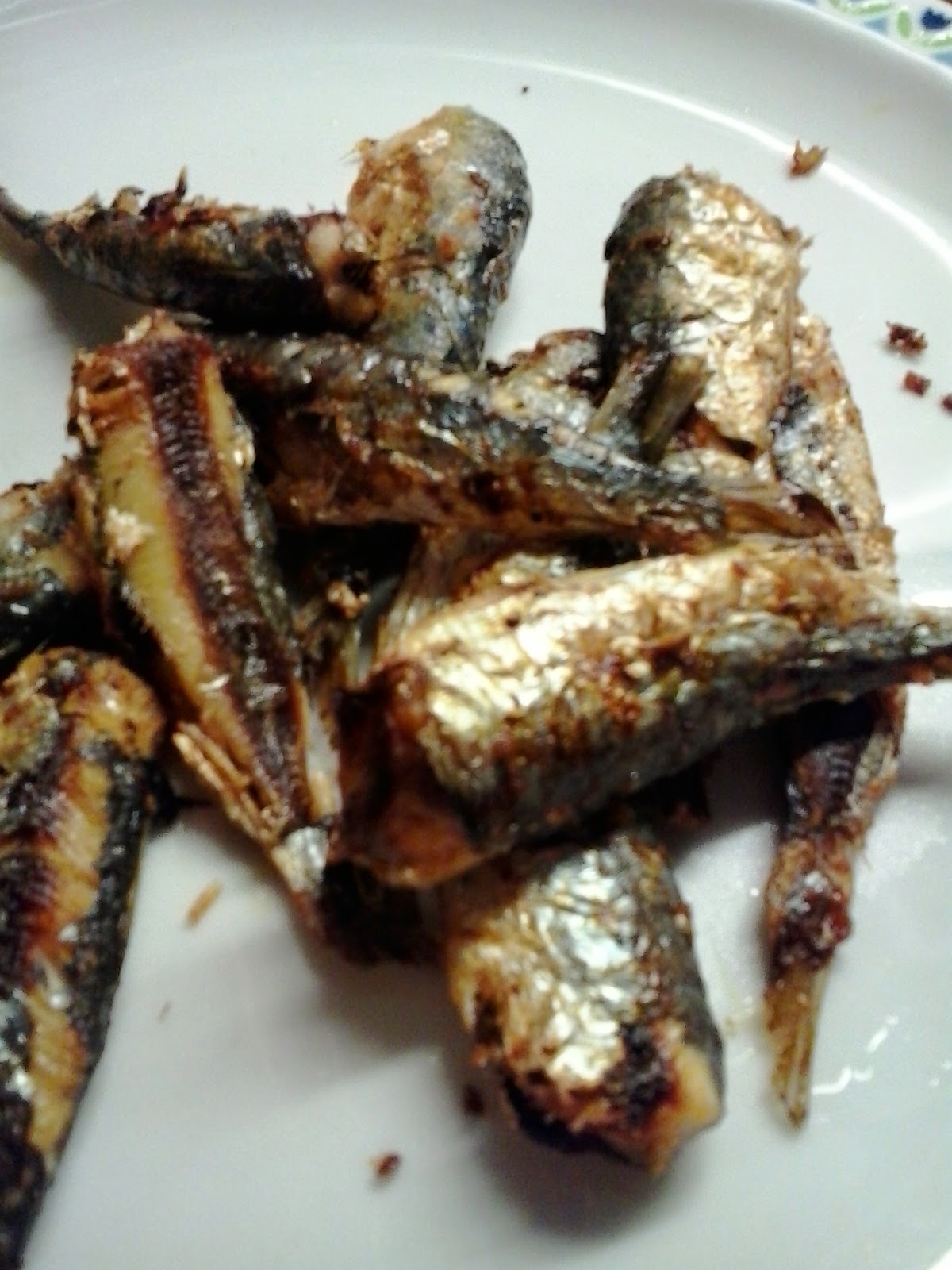 FEED THE IRON My PM snack "fried" sardines!