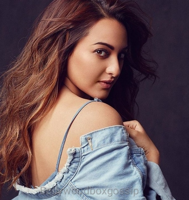 Sonakshi Sinha Age Wiki Biography Height Weight Movies Husband Birthday And More