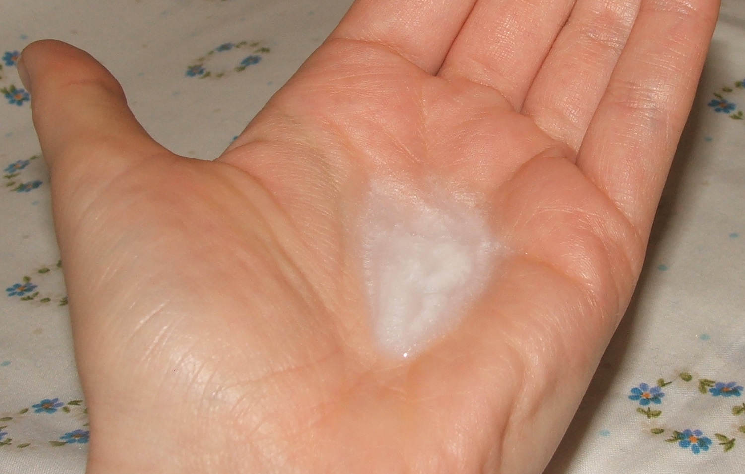 cetaphil gentle skin cleanser consistency