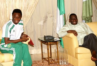 Mikel Obi Pays President Goodluck Courtesy Call To Say Thanks...Pics Inside! 1 Mikel Obi Pays President Goodluck Courtesy Call To Say Thanks...Pics Inside! 1