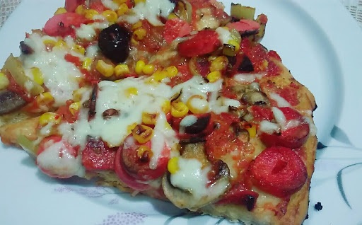 İnce Hamurlu Karışık Dominos gibi Pizza Tarifi