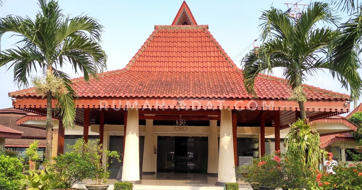 Keunikan Rumah Adat Kesepuhan Jawa Barat - Omong d