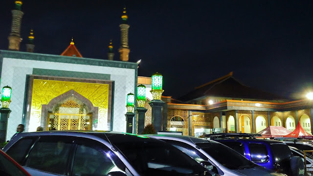 2 hari 1 malam di Cirebon part 1, keraton cirebon, nasi gamblang bu nur, wisata kuliner cirebon