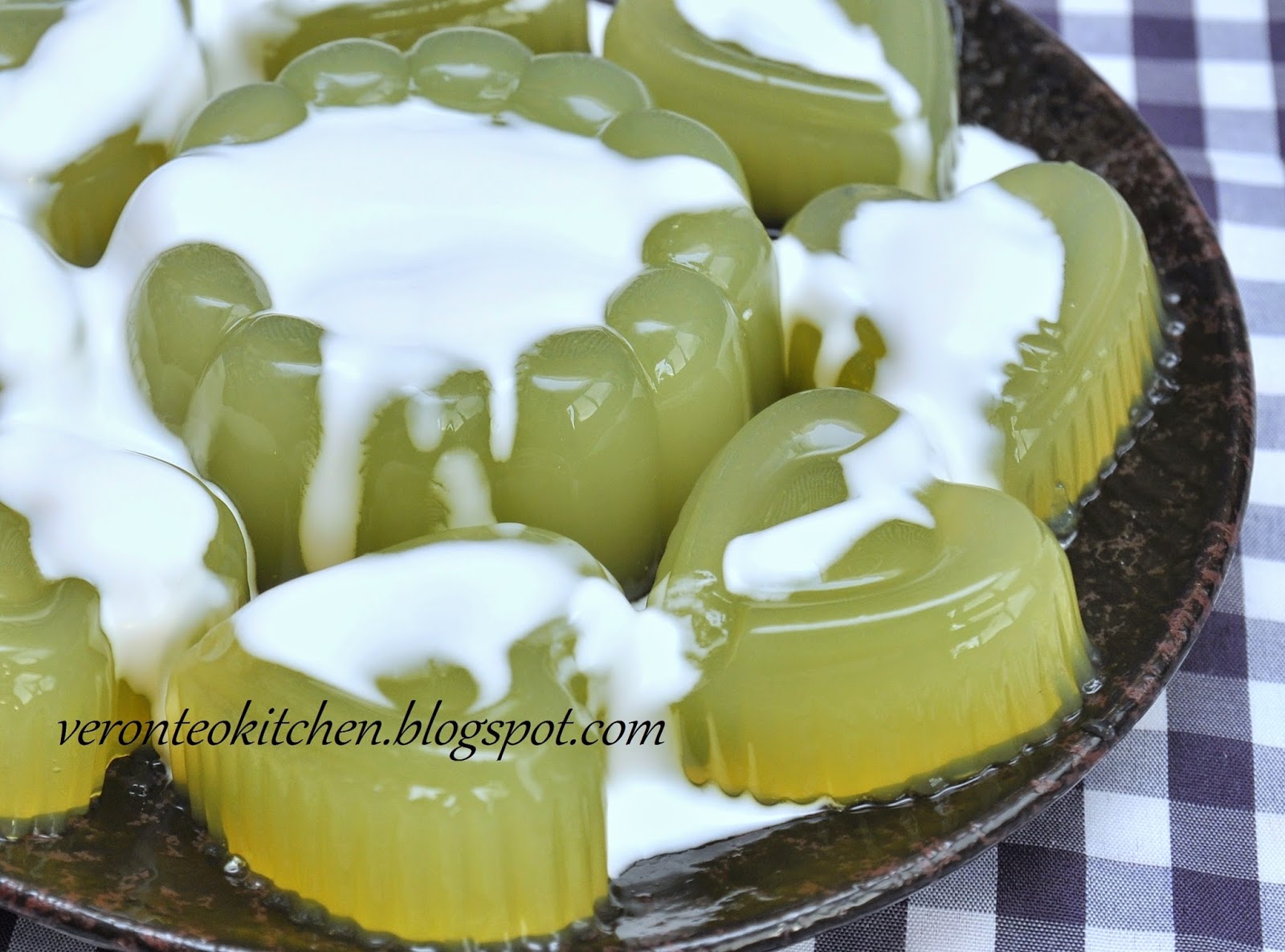 Veronica's Kitchen Bitter gourd pudding 苦瓜凉冻