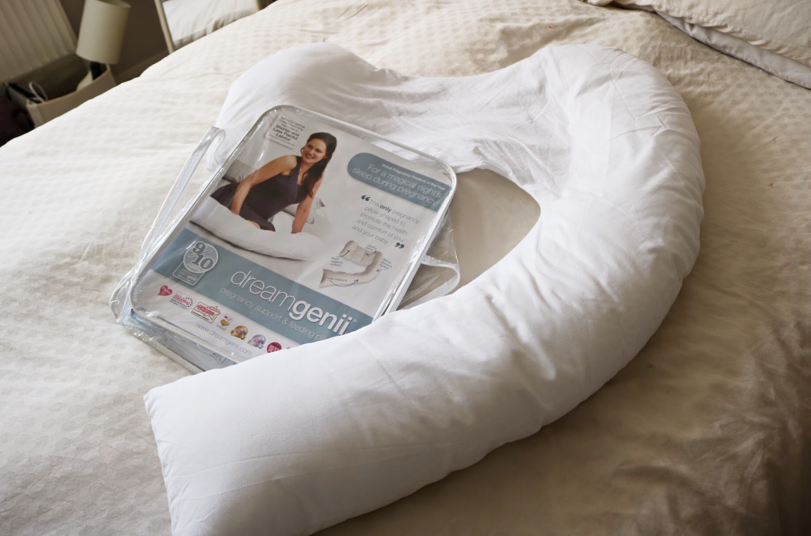 The DreamGenii Pregnancy Pillow I Am Fabulicious