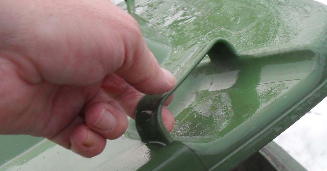 Nigel Fisher's Brigg Blog BRIGG AREA CHRISTMAS BIN & RECYCLING BOX