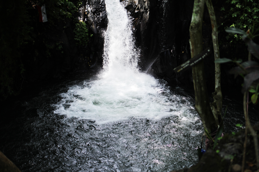 bali waterfall lovina