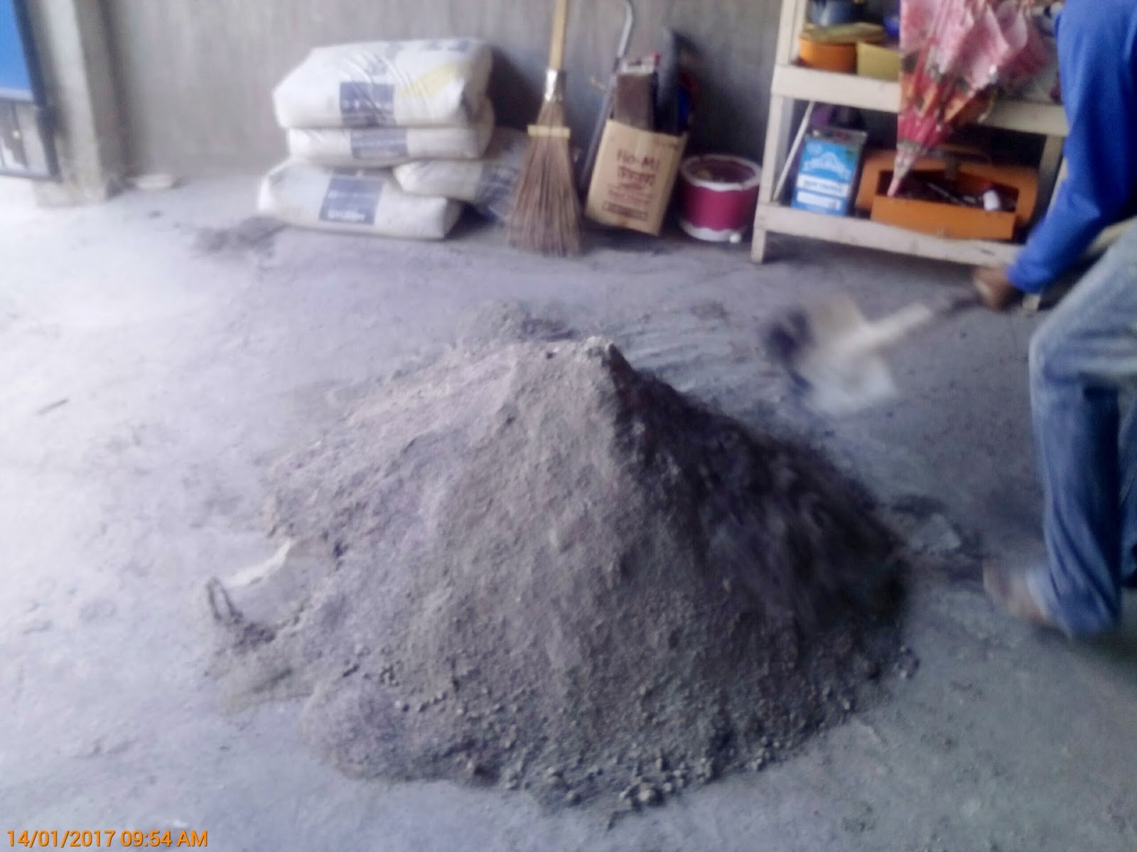 BUILDER'S JOURNAL TILE INSTALLATION CONCRETE DRY PACK METHOD