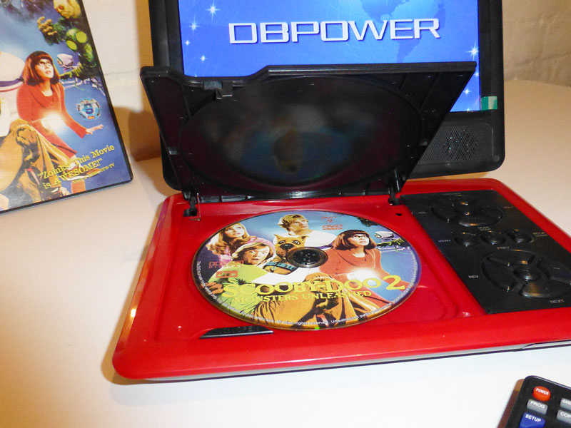 DBPOWER® 9.5" Portable DVD Player with Swivel Screen + 300 games Review