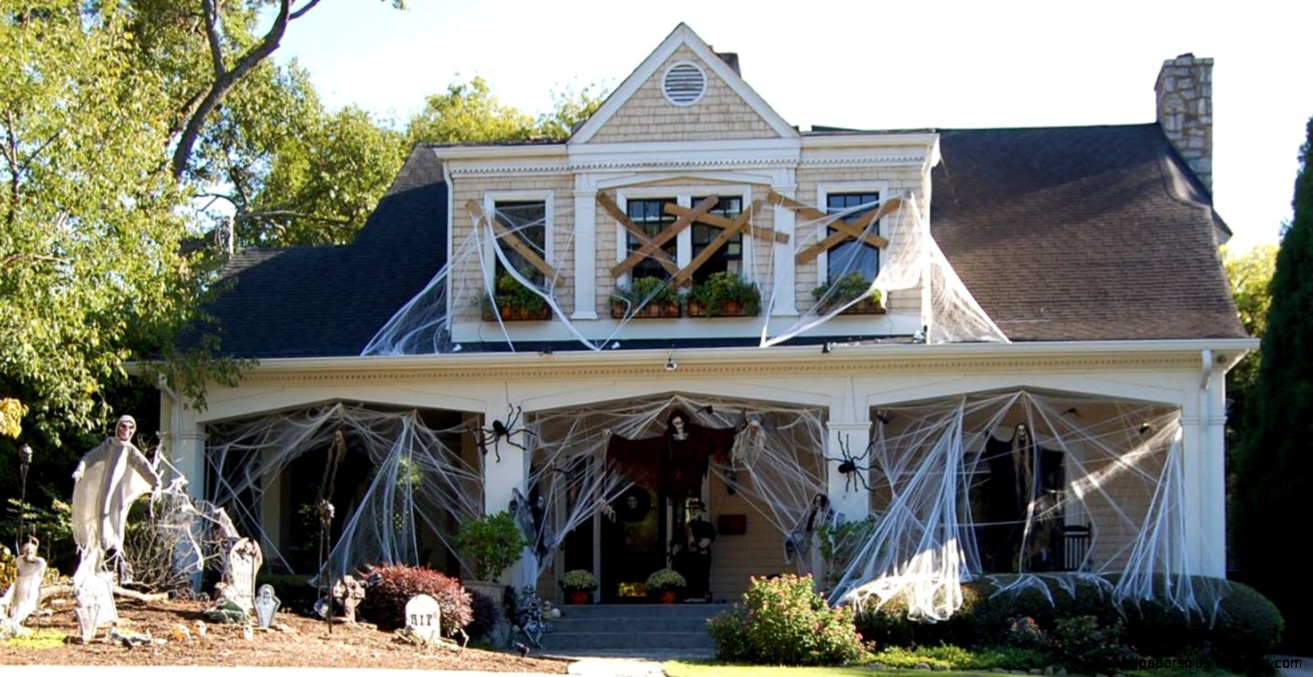Outside Halloween Decorations in 31st October