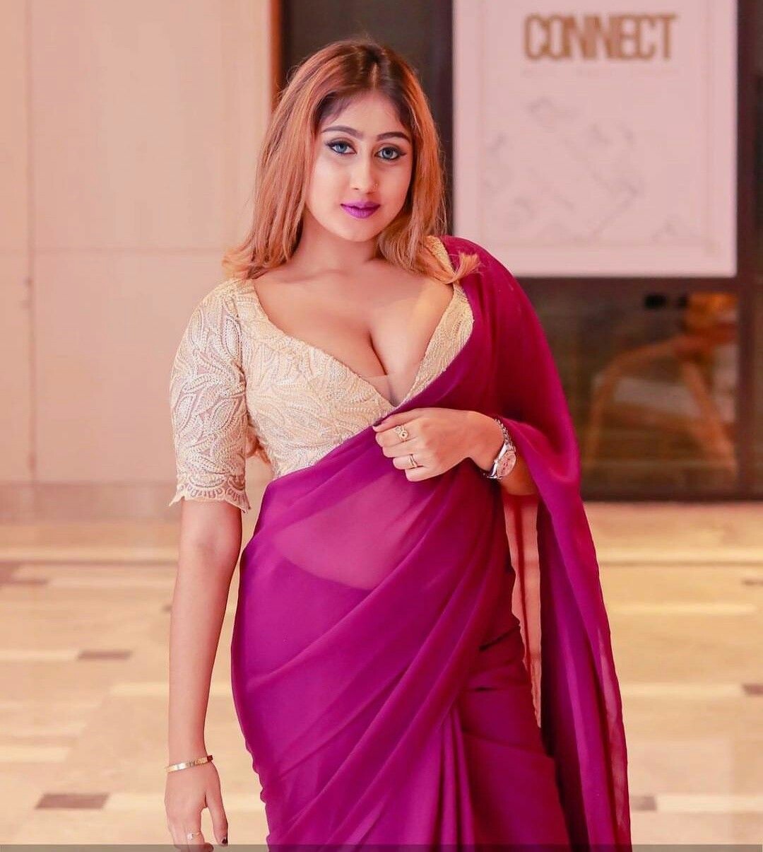 Amazing Indian Women In Saree Greatest Photo Gallery