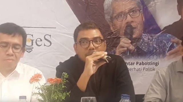 Filsuf UI Diminta Polisi Jadi Saksi Ahli Kasus Rocky Gerung, Jawabannya Mengejutkan Filsuf UI Diminta Polisi Jadi Saksi Ahli Kasus Rocky Gerung, Jawabannya Mengejutkan