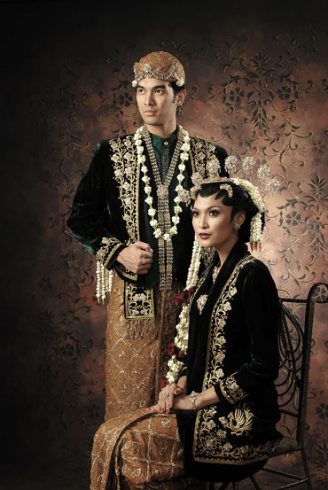 Model Baju Pengantin Adat Jawa Modern  Kumpulan Model Kebaya Modern