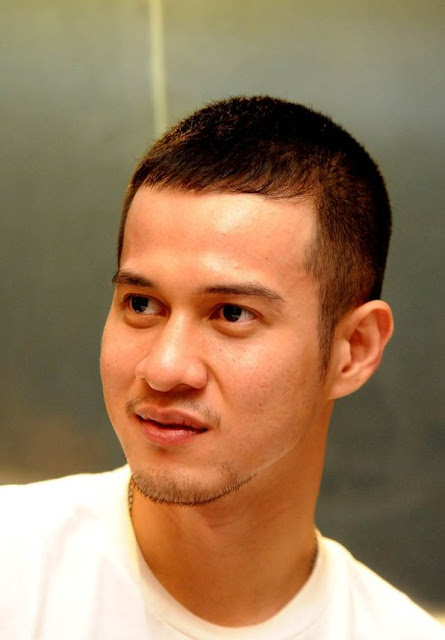 Gaya Rambut Pria Rock N Roll Umpama U