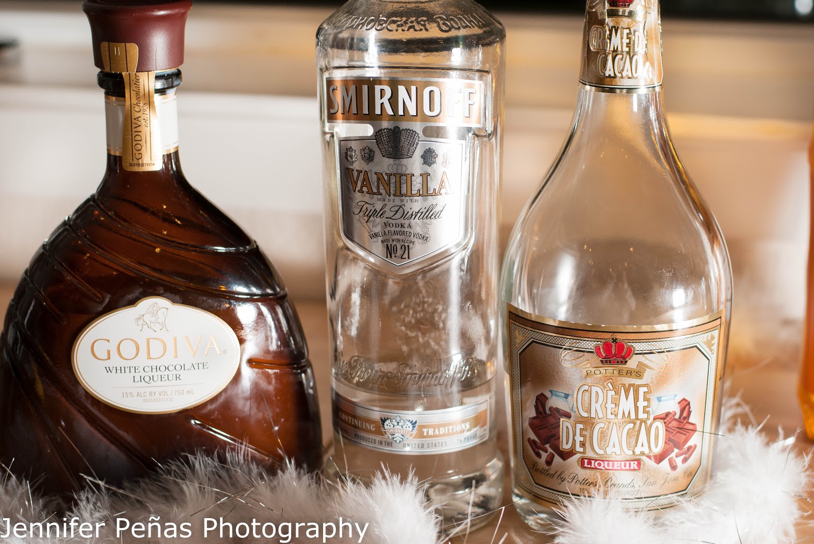 snow white chocolate martini christmas cocktail vanilla vodka white creme de cacao - White Christmas Martini Recipe snow white chocolate martini christmas cocktail vanilla vodka white creme de cacao - White Christmas Martini Recipe