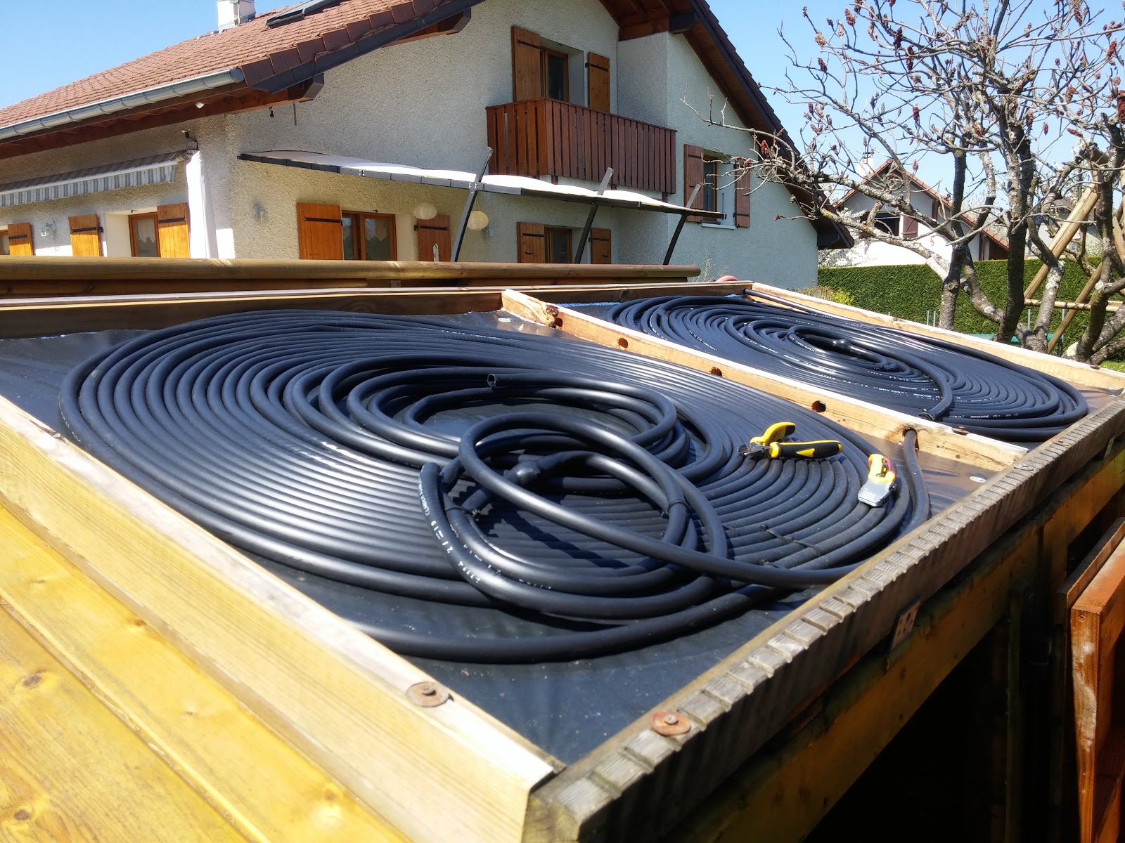 Hivernage et remise en service du panneau chauffe eau solaire pour piscine Hivernage et remise en service du panneau chauffe eau solaire pour piscine